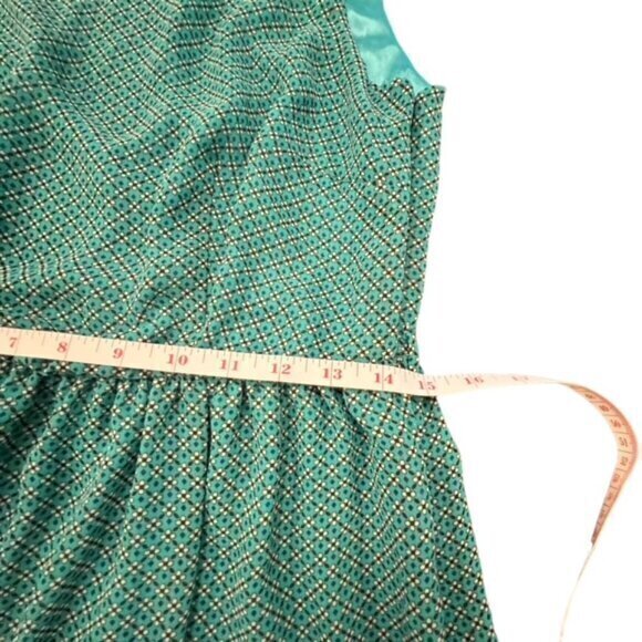 Fit and Flare Sleeveless Dress  Open Back Size Large Forever 21 Lightweight CUTE - Picture 16 of 16